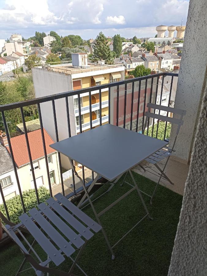 Un Temps Pour Soi Apartment Chateauroux Ngoại thất bức ảnh